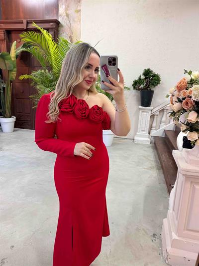 Maya Gül Aksesuarlı Tek Kol Tasarım Elbise Kırmızı