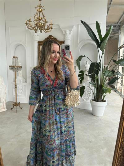 Maya Pembe Yaka Taşlı İthal İpek Saten Mavi Elbise