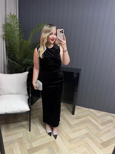 Milan Drapeli Kadife Elbise Siyah