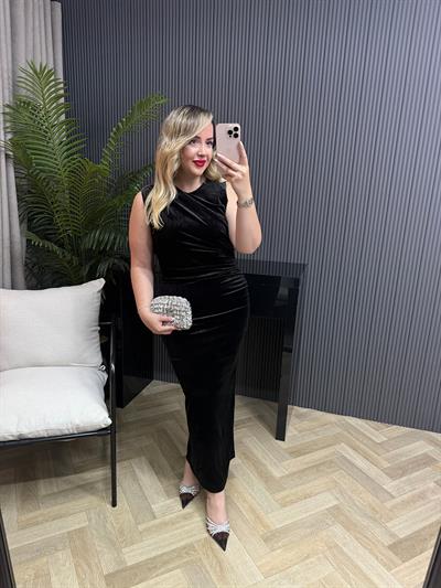 Milan Drapeli Kadife Elbise Siyah