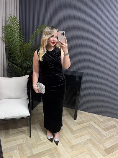 Milan Drapeli Kadife Elbise Siyah