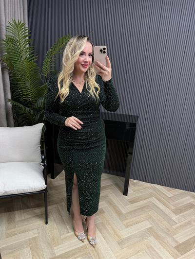 Milly Vatkalı Drapeli Özel Kumaş Taşlı Elbise Zümrüt