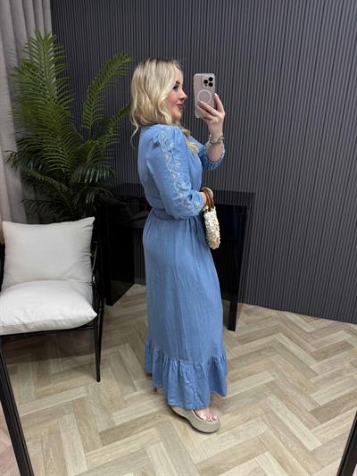 Nakış İşleme Ve Pullu İthal Denim Elbise