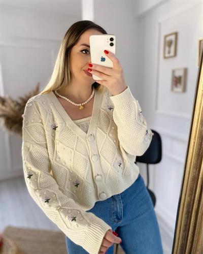 Nakış İşlemeli Crop-Hirka Takım