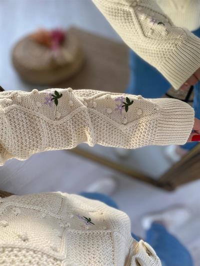 Nakış İşlemeli Crop-Hirka Takım