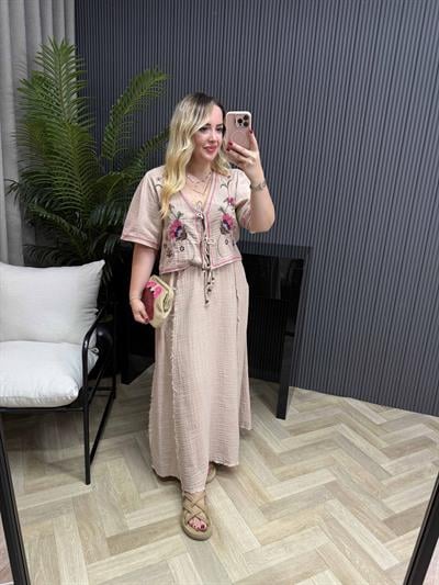 Nakiş İşlemeli Müslin Eteklı Takım Bej