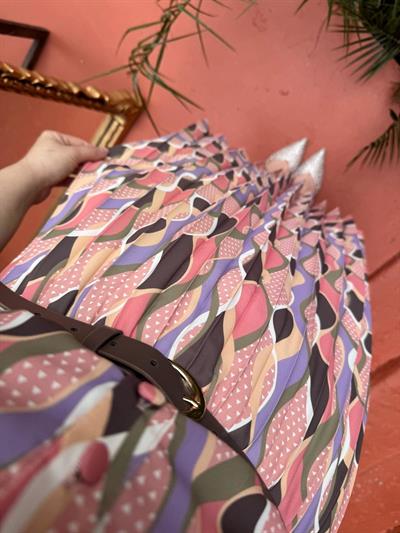 Olivia Bej Kemerli Pembe Desenli Saten Elbise