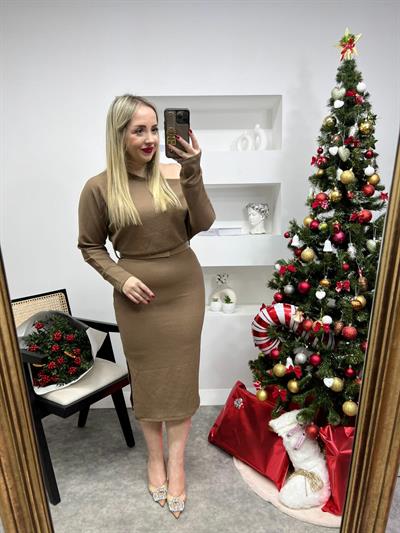 Omuz Dekolteli Kemerli Triko Elbise Camel