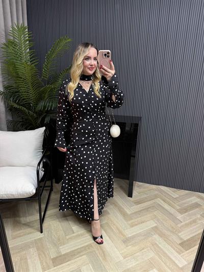 Önden Düğmel Orj Marka Model Bel Detaylı Puantiye Elbise