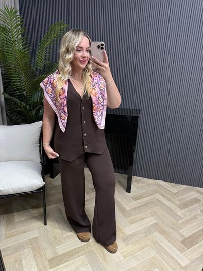 Orj Marka Model V Yaka Yelekli Takım Acı Kahve