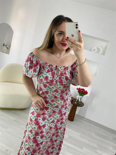 Pembe Çiçekli Diana Elbise