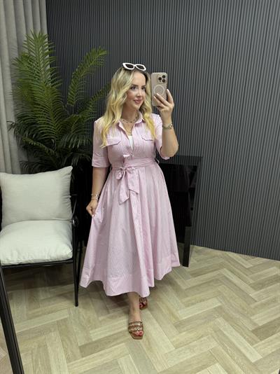 Pembe Çizgili Belden Kuşaklı Tasarım Elbise