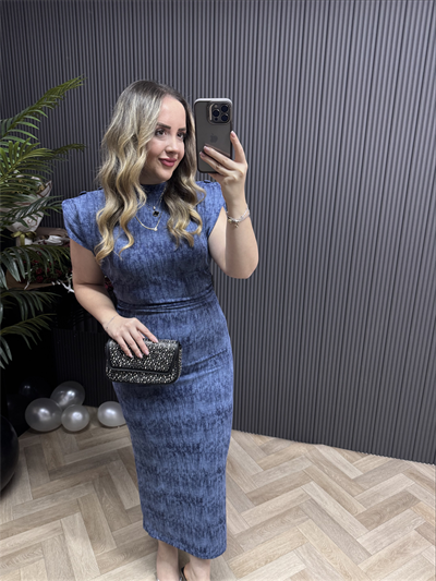 Pera Vatkalı Düğme Detaylı Elbise Mavi