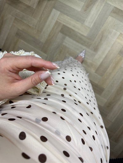 Puantiye Kol Detaylı Tasarım Şifon Elbise Ekru
