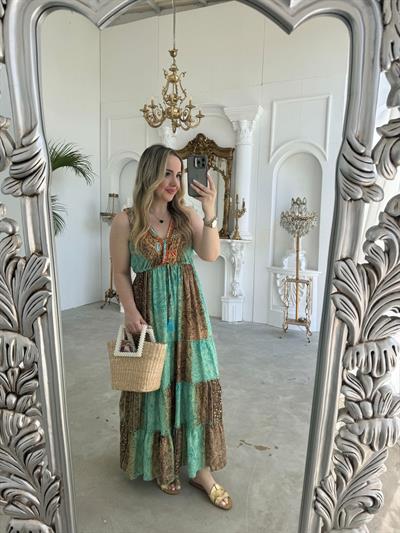 Riva Beli Lastıklı Yaka Taşlı İthal Elbise  Kahve -Yeşil Desenli