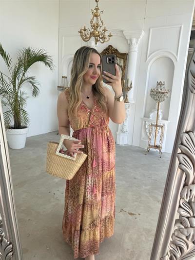 Riva Beli Lastıklı Yaka Taşlı İthal Elbise Acık Pembe