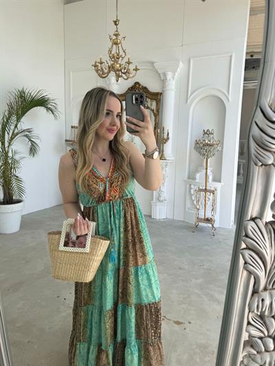 Riva Beli Lastıklı Yaka Taşlı İthal Elbise  Kahve -Yeşil Desenli