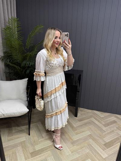 Sandra Fırfır Detay Kat Kat Pullu İthal Tasarım Elbise
