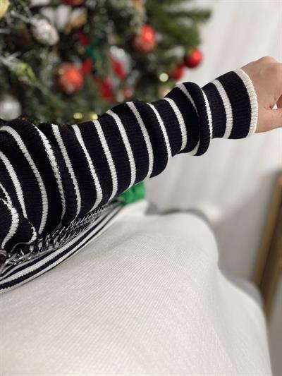 Siyah Beyaz Balıkçı Yaka Triko