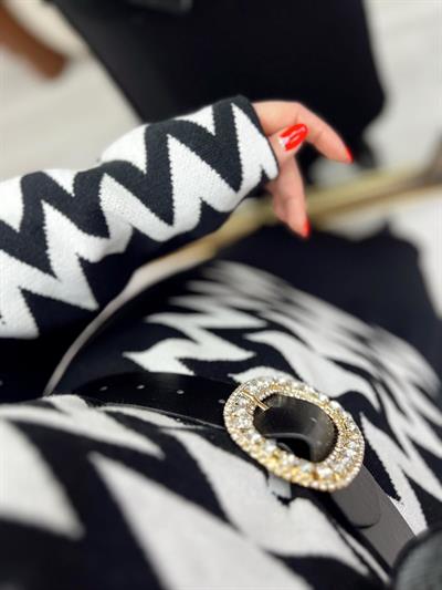 Siyah Beyaz Orj Marka Kazak