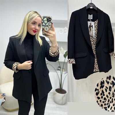 Siyah İçi Leopar Astarlı Blazer Ceket