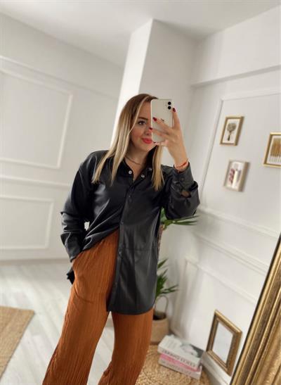 Siyah Renk Deri Gömlek / Ceket