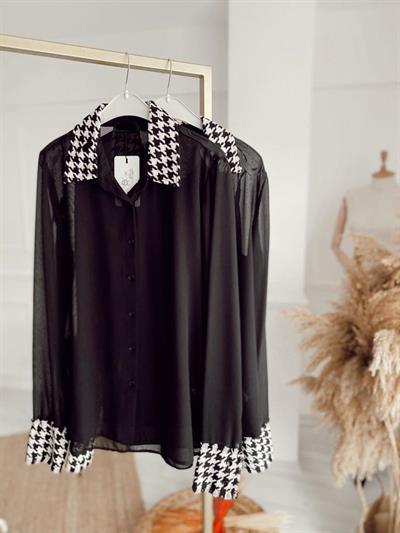 Siyah Tül Kaz Ayaği Detay Gömlek