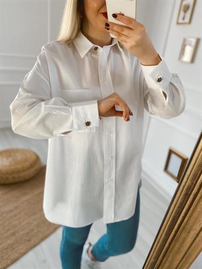 Taş Düğmeli Pamuk Kumaş Beyaz Gömlek