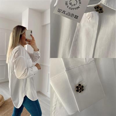 Taş Düğmeli Pamuk Kumaş Beyaz Gömlek