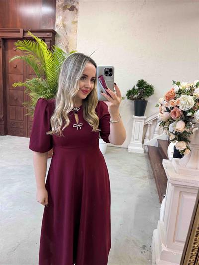 Taşlı Fiyonk Aksesuarlı Balon Kol Elbise Bordo