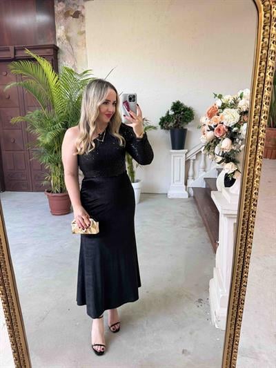 Tek Kol Payet Detaylı Kadife Elbise Siyah