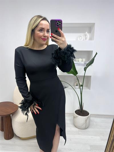 Vatkalı Cindy Tüy Detaylı Tasarım Elbise Siyah