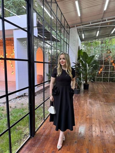 Vatkalı Gül Detaylı Premium Siyah Elbise