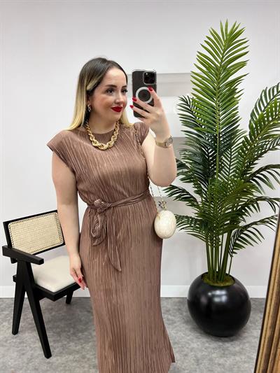 Vatkalı Pilise Kumaş Kuşaklı Elbise Bronz