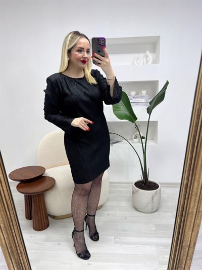 Vatkalı Siyah Linda Elbise