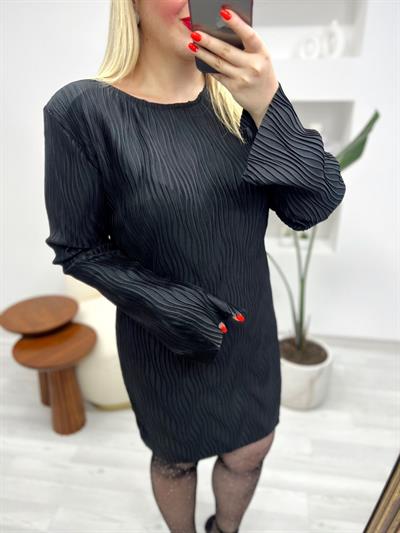 Vatkalı Siyah Linda Elbise