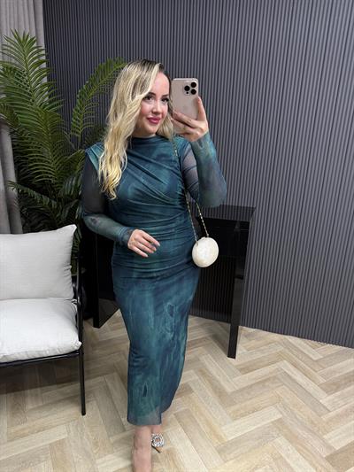 Wilma Drapeli Desenli Tül Elbise Zümrüt