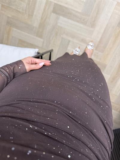 Wilma Drapeli Kendinden Simli Tül Elbise Acı Kahve