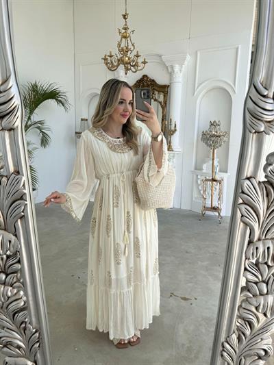 Yaka İşleme Detaylı İspanyol Kol İthal Elbise