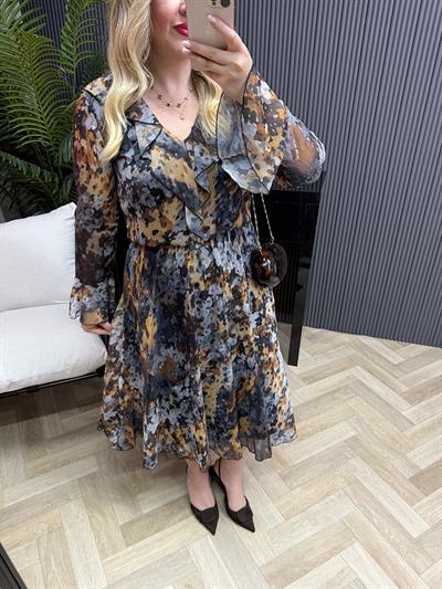 Yoryo Yaka Bağcıklı Volanlı Şifon Elbise