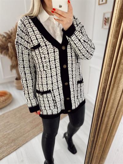 Orj Marka Düğmeli Cepli Beyaz Hirka