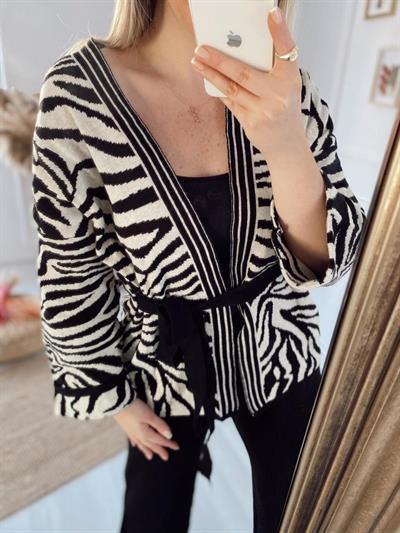 Zebra Kuşaklı Siyah Triko Takım
