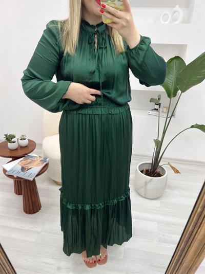 Zümrüt İpek Saten Beli Lastikli Elbise