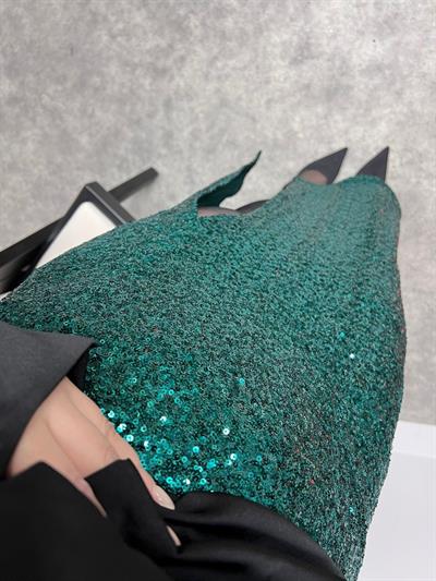 Zümrüt Yeşil Yırtmaç Detaylı Payet Etek