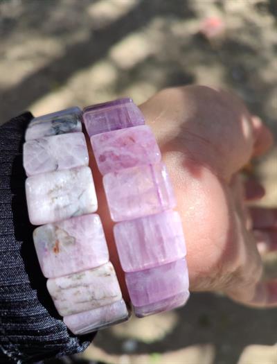 Kunzit Doğaltaş Roleks ( Rolex ) Özel Kesim Bileklik 