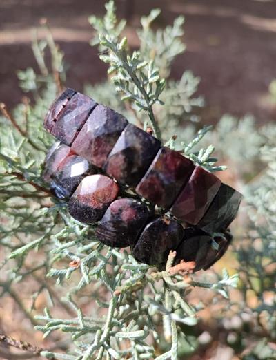 Lal ( Garnet ) Doğaltaş Roleks ( Rolex ) Özel Kesim Bileklik  