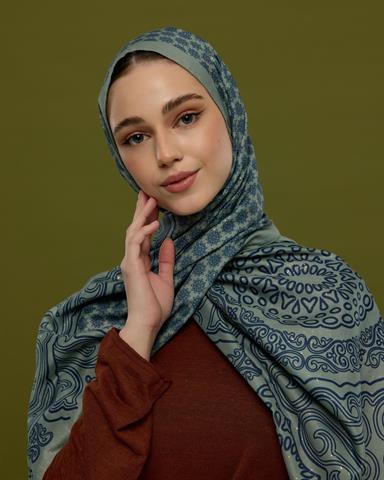 Duman & Lacivert Bala Hatun Desen Işıltılı Şal