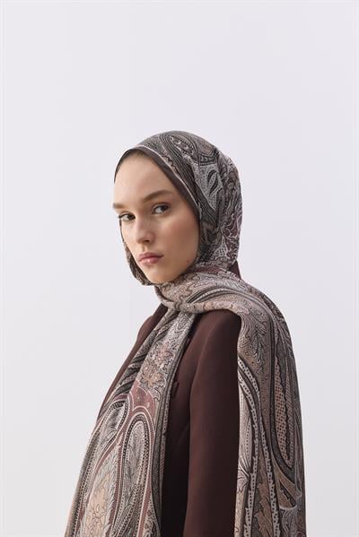 Lorien Brown