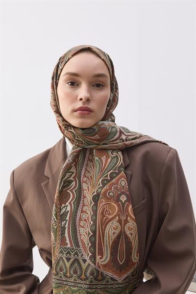 Narya Brown