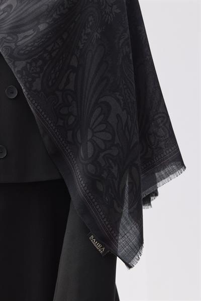 Violet Black (Yün İpek)
